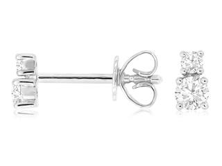 White gold diamond stud earrings