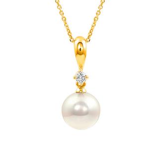 Yellow gold pendant with Akoya pearl